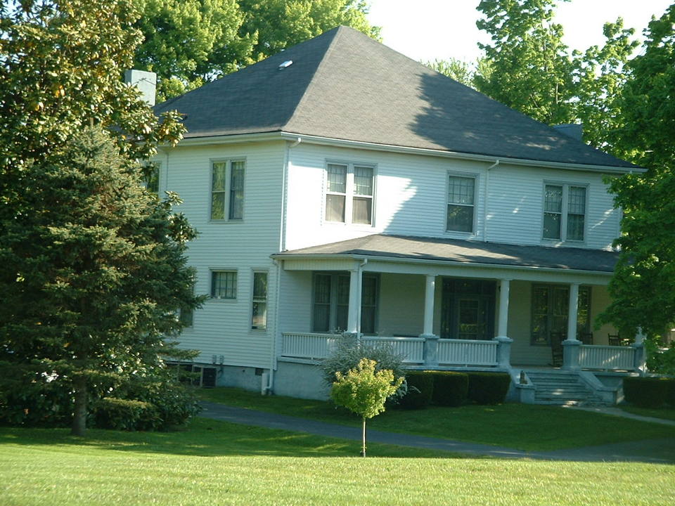 Algood, TN : Historical McGugin Homeplace photo, picture, image ...