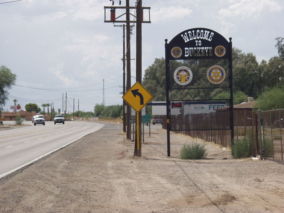 Buckeye, AZ: ENTERING BUCKEYE FROM EAST ON MAIN STREET