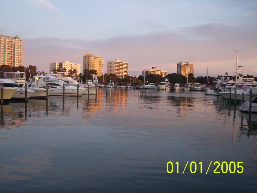 Lake Sarasota, FL: Yacht Club at Marina Jacks