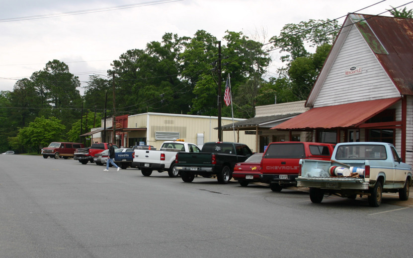 Barwick, GA: Looking West on Main Street - Post Office