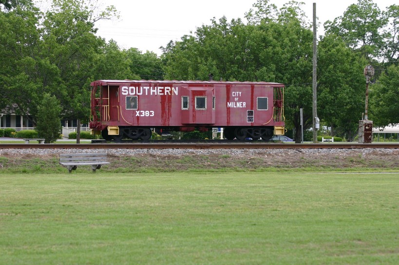 Milner, GA: Rail car in city park