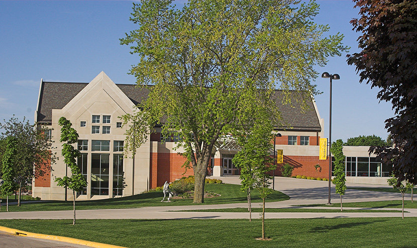 Sioux Center, IA: Dordt College Campus Center