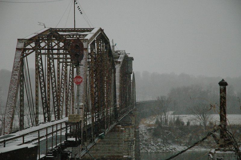 Clarksville, TN: Bridge over Cumberland River