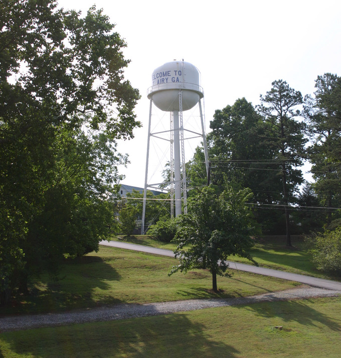 Mount Airy, GA: Water Tower