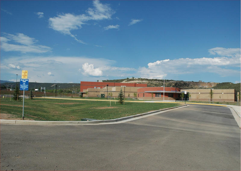 Cedaredge, CO: Middle School
