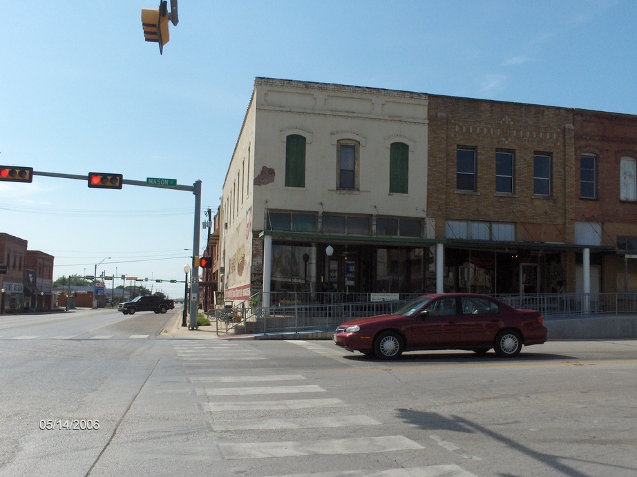Bowie, TX: picture downtown bowie texas at intersection of mason and highway 81