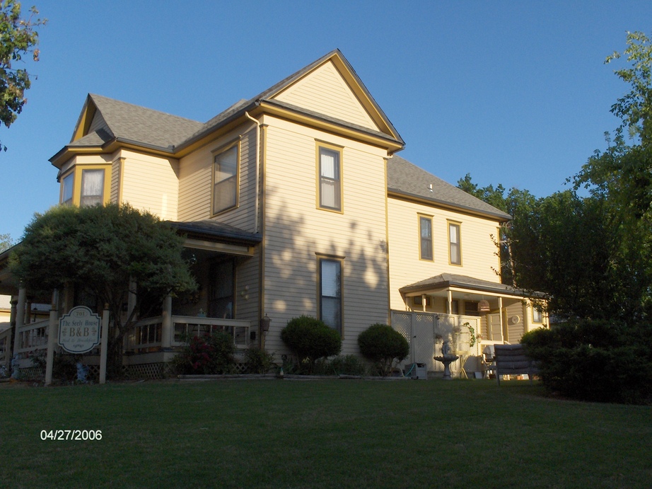 Guthrie, OK: picture of historical seely house bed and breakfast