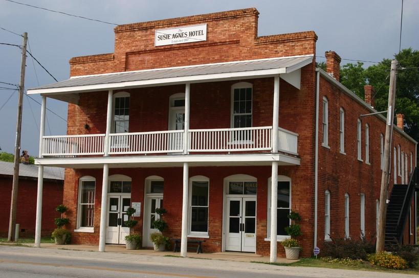 Bostwick, GA : City Hall - Former Susie Agnes Hotel ca. 1902 photo ...