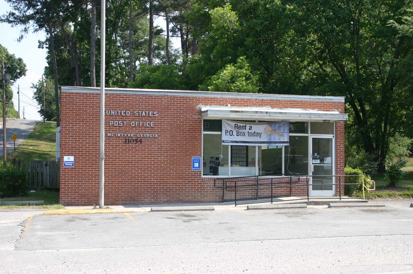 McIntyre, GA: Post Office
