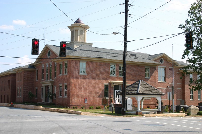Irwinton, GA: Wilkinson County Board of Commissioners Building