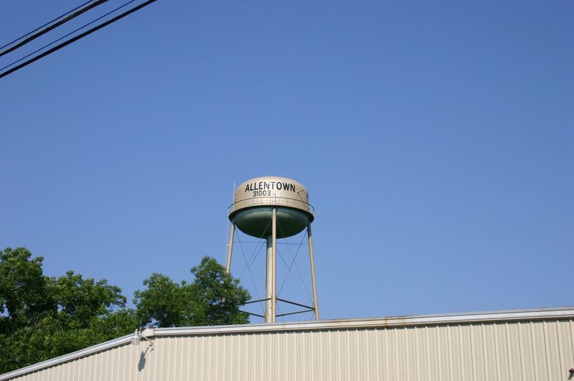 Allentown, GA: Water Tower
