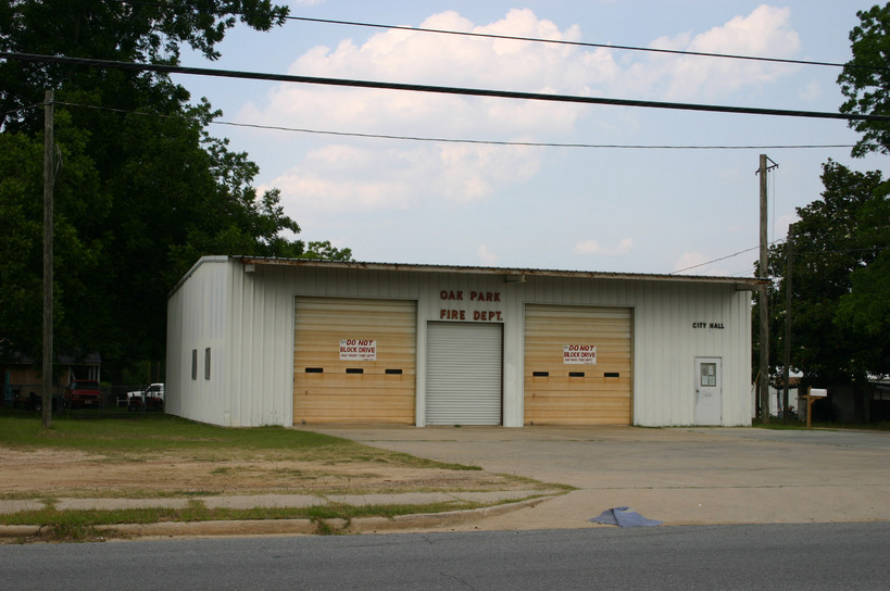Oak Park, GA: Oak Park Fire Department & City Hall