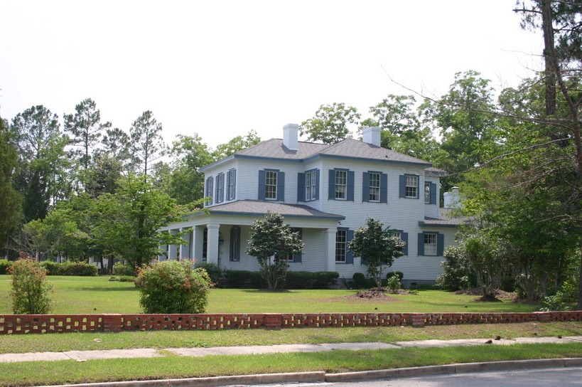 Patterson, GA: Historic house - corner of Railroad St and Highway 32