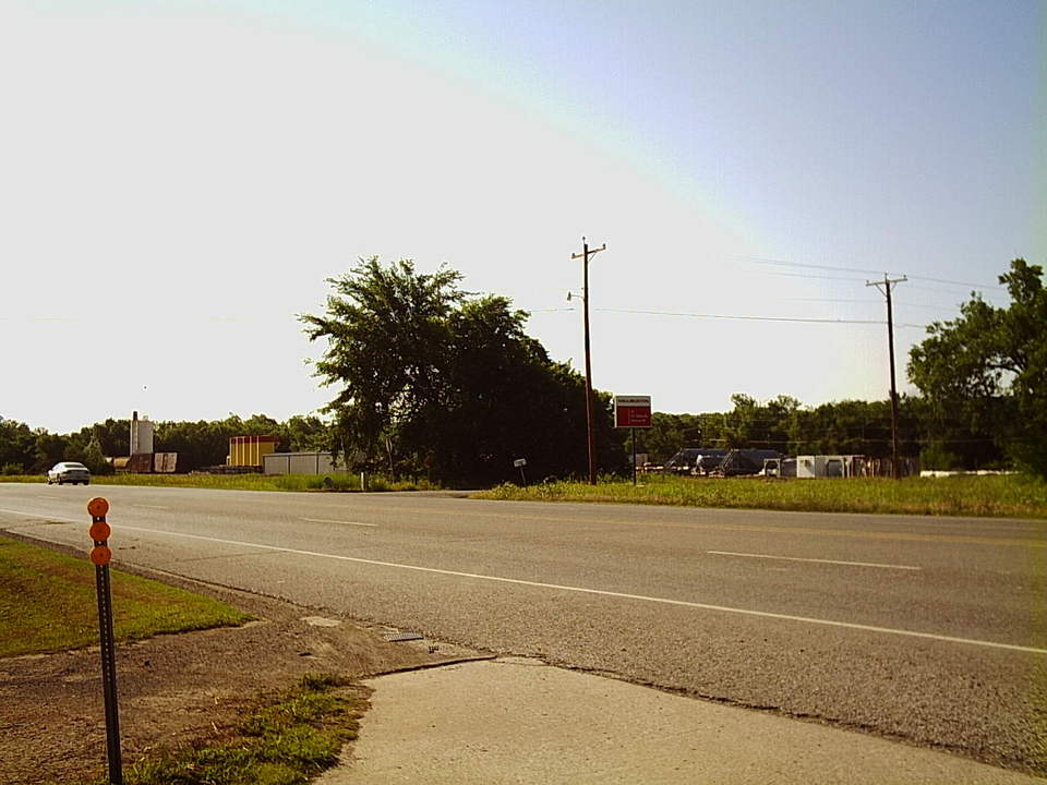 Alderson, OK: scenery along the road in Alderson