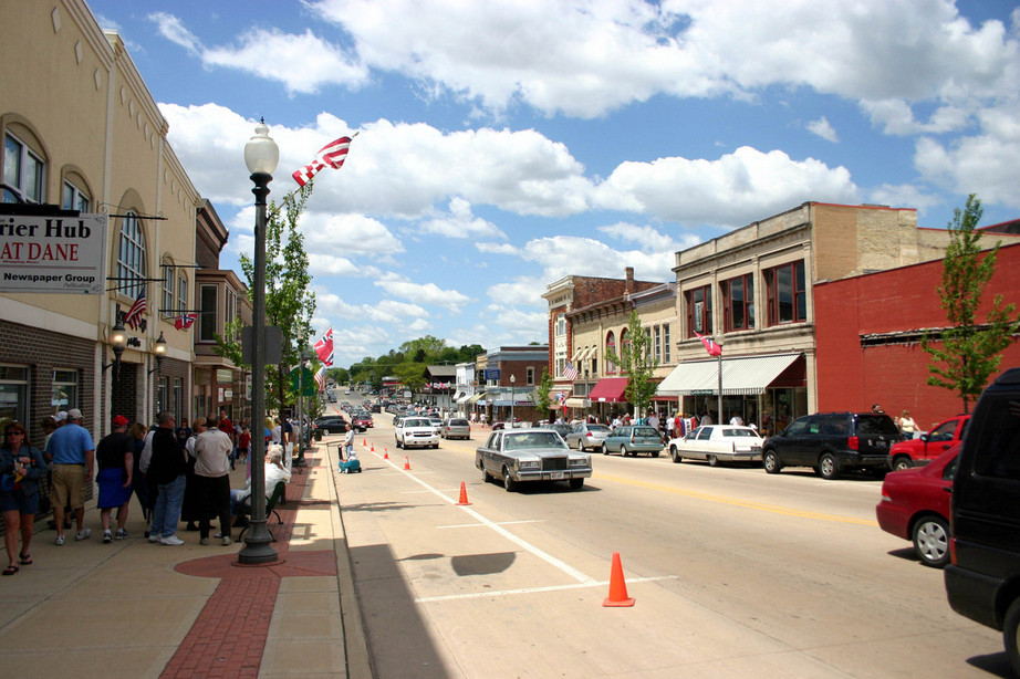 Stoughton, WI: Down town Stoughton