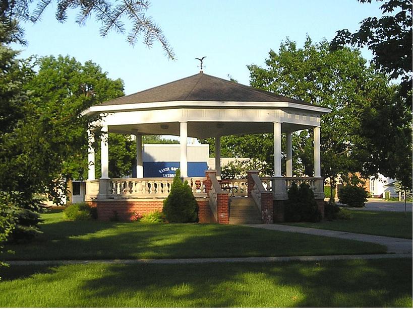 Knoxville, IL The Gazebo at Central Park On The Square in Knoxville
