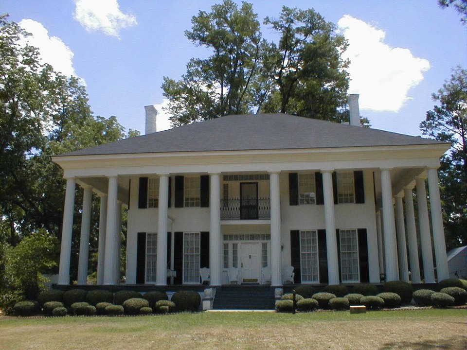 Talbotton, GA: Dr. William Porter Leonard Mansion; Hwy 80