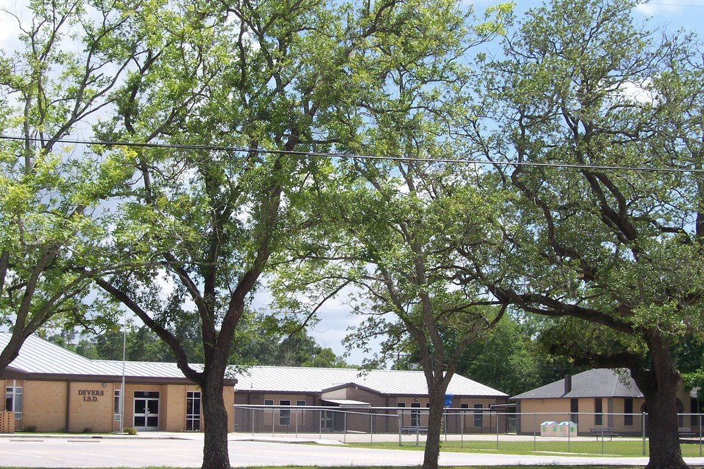 Devers, TX: The Devers School-Home to Pre-k through Eighth grade students.