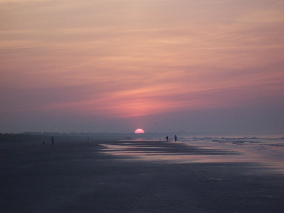 Isle of Palms, SC: The sun just peaking out. Isle of Palms Beach