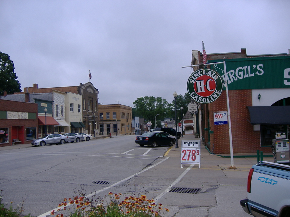 West Branch, IA: Downtown