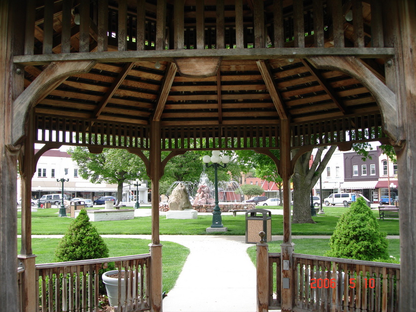 Red Oak, IA: View from the Gazebo in downtown Red Oak, IA