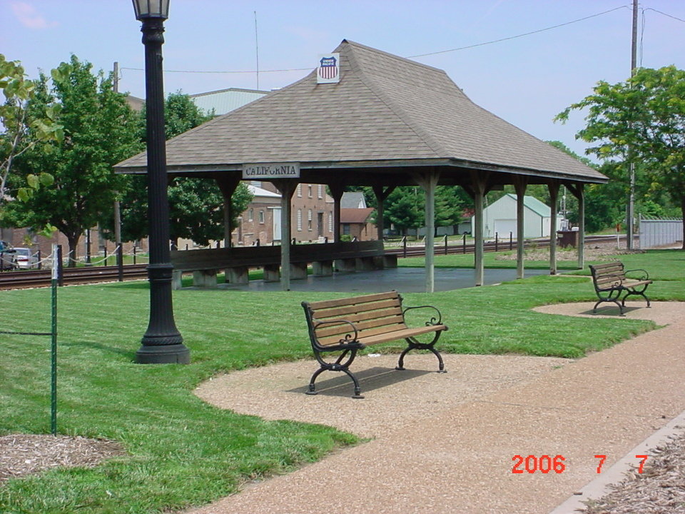 California, MO: Old Depot