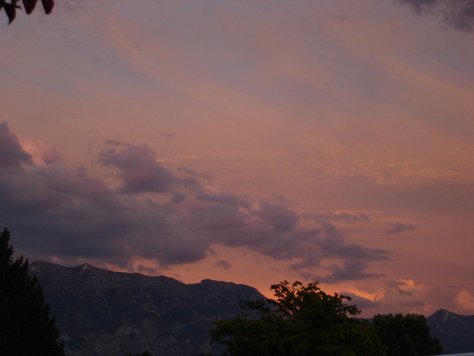 Pleasant Grove, UT: Sunset over Mt Timp