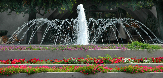 West Carson, CA: City Hall Fountain
