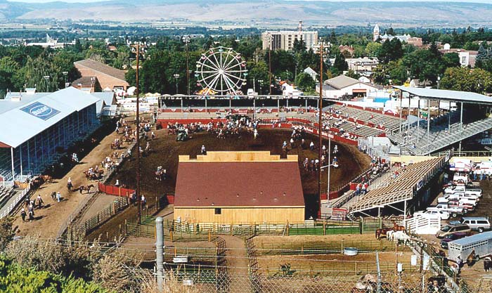 Ellensburg, WA: Ellensburg Rodeo grounds and fair in background