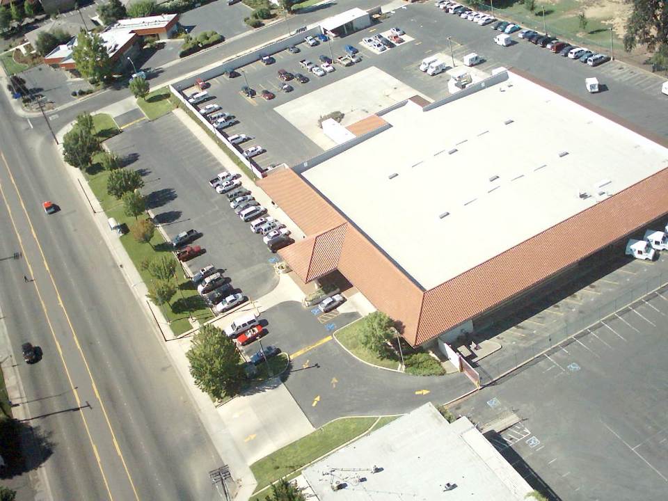 Carmichael, CA: Center of Carmichael, Marconi and Fair oaks Blvd from my model airplane