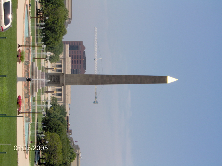 Indianapolis, IN: Obelisk Fountain at the War Memorial Mall, downtown Indy
