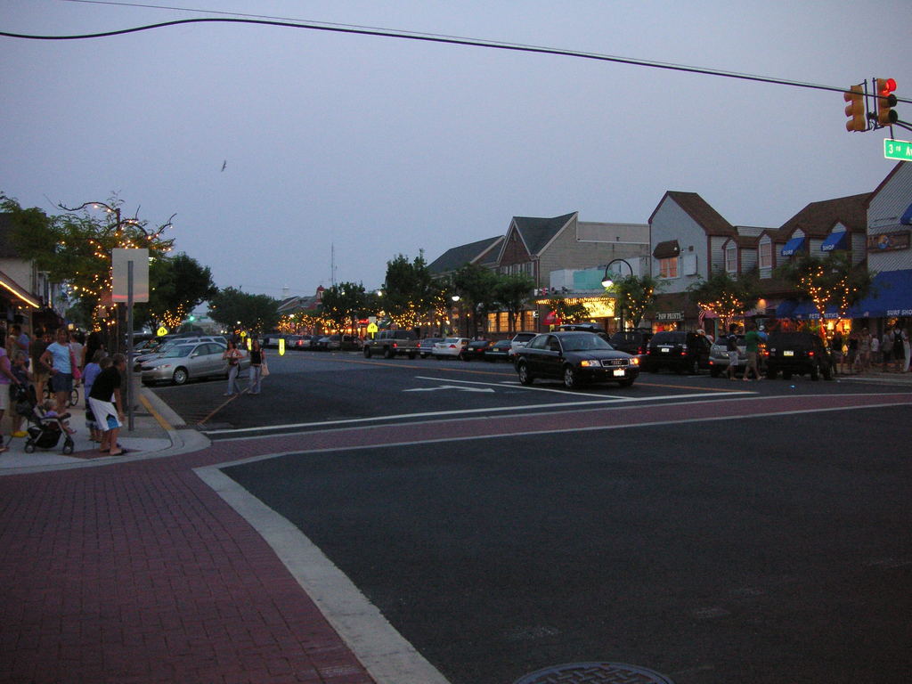 Stone Harbor, NJ Downtown Stone Harbor 96th Street and 3rd Avenue