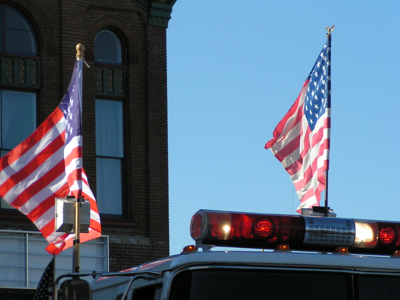 West Plains, MO: Flags above the square