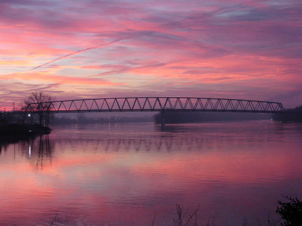 Williamstown, WV: williamstown bridge one morning