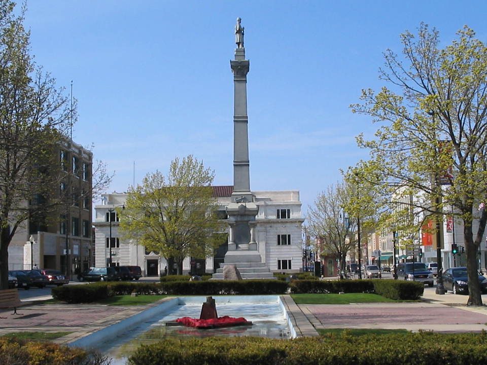 Racine, WI: PIcture of the Monument Square before it was redone.