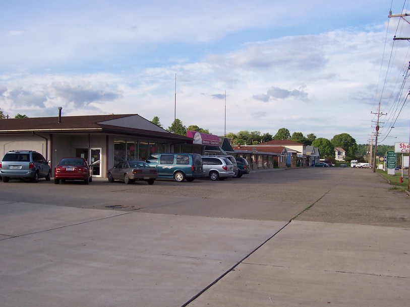 Beverly, OH: Dietz Shopping Center