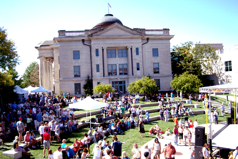 Columbia, MO: Stage Area