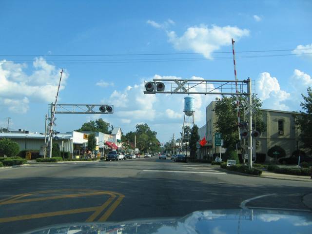 Chipley, FL: FL 77 and railroad tracks, downtown