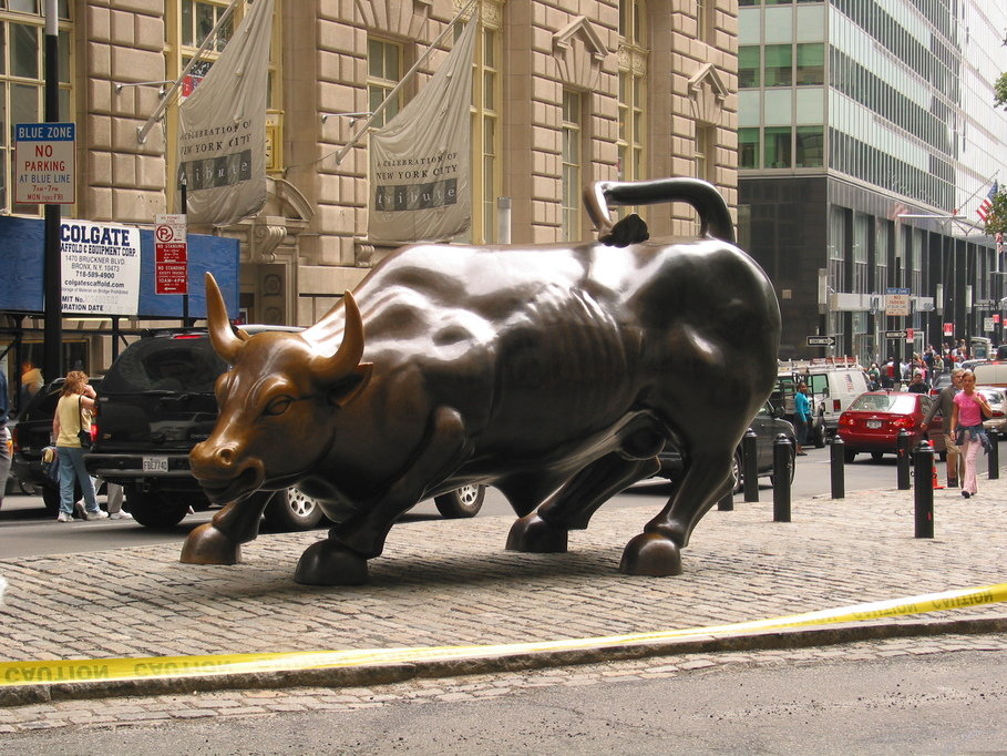New York, NY: The Bull at NY stock exchange