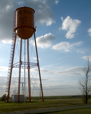 Lone Wolf, OK: Watertower from Lone Wolf