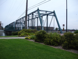 Grand Rapids, MI: 6th street historical bridge