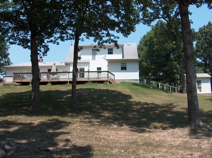 Versailles, MO: A country home just outside of Versailles Missouri