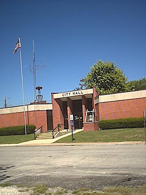 White Hall, IL: White Hall Police Department on Sherman St.