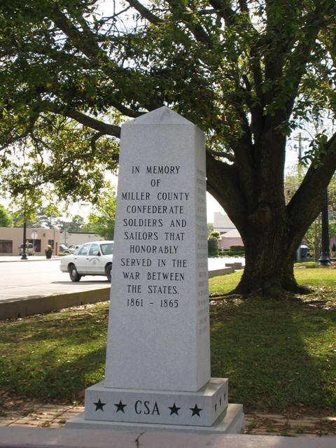 Colquitt, GA: Confederate Monument, Miller County Courthouse, Colquit, Georgia