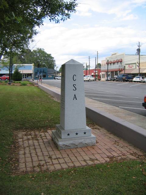 Colquitt, GA: Confederate Monument, Miller County Courthouse, Colquit, Georgia