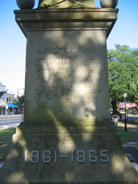 Marianna, FL: Confederate Monument downtown Marianna, Florida