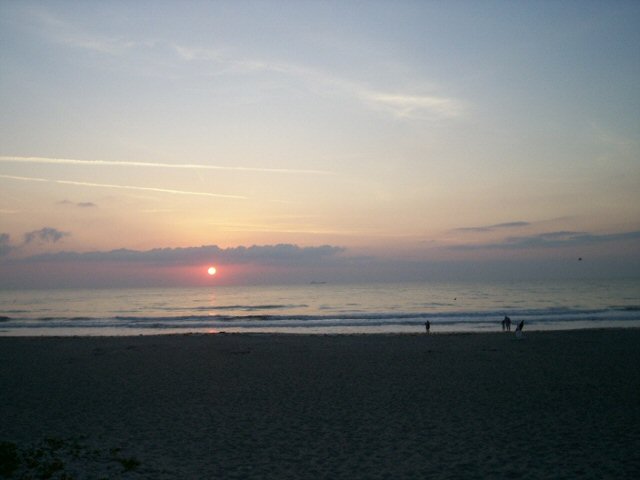 Cocoa Beach, FL: Cocoa Beach @ sunrise