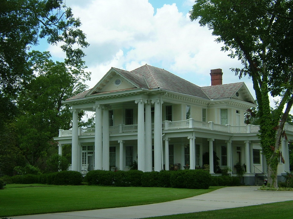 Brookhaven, MS: Brookhaven Antebellum Mansion