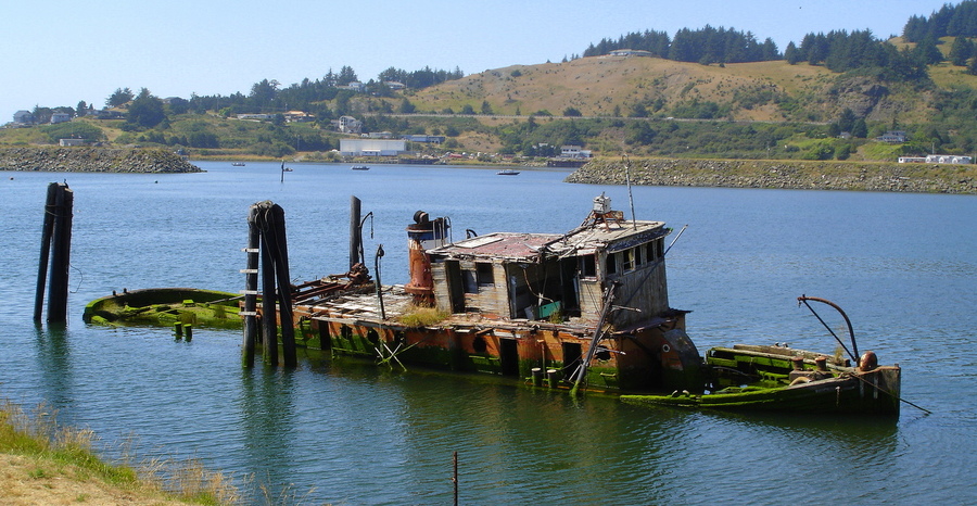 Gold Beach Or Sunken Tug Boat Photo Picture Image Oregon At City