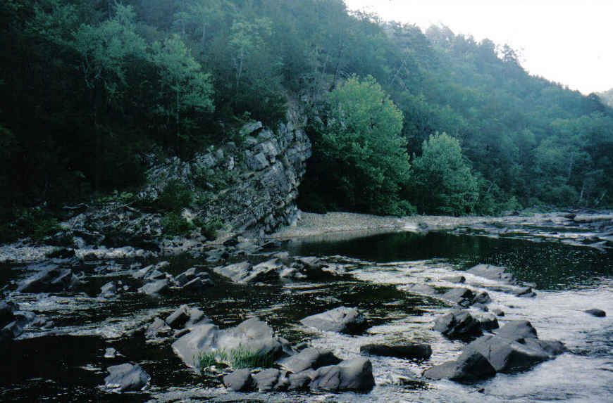 Wickes, AR: River at Wickes 6-95